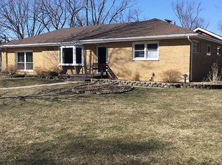 7560 W 105th St, Palos Hills, IL