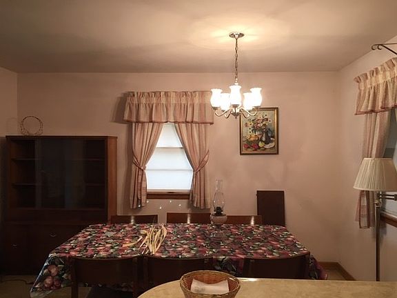 4th image of 1504 N Grand Island Ave