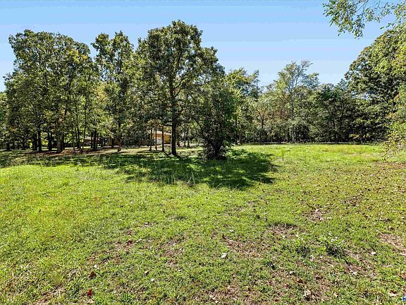 4th image of 172 Hughes Cir