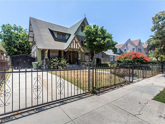 3rd image of 2302 W 21st St