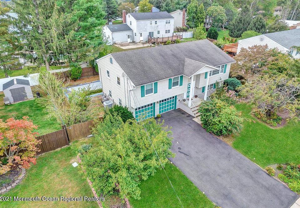 1st image of 57 Lynn Dr