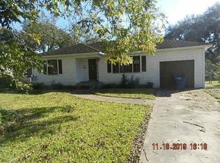 3112 Skelly Rd, Bay City, TX 77414