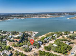 1925 Glenn Dr, Canyon Lake, TX 78133