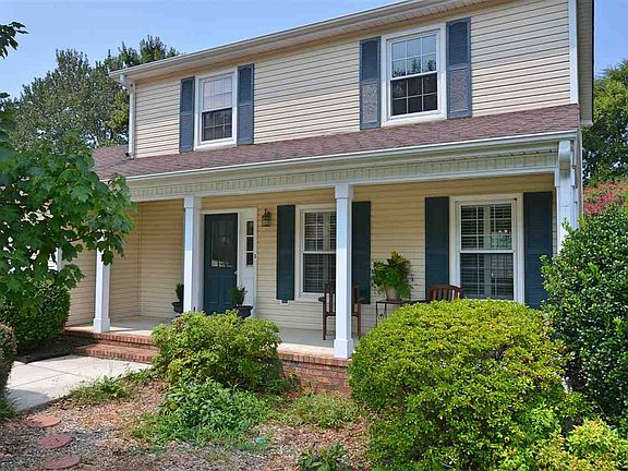 3rd image of 13026 Camelot Dr SE