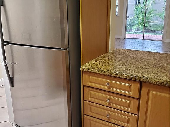 5th image of 11183 NW 7th St APT 103-20