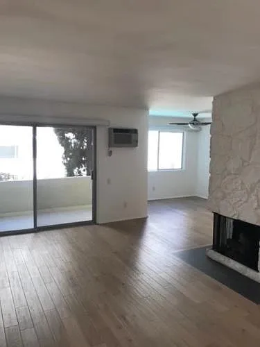 11810 Mayfield Ave #205 — Photo 6