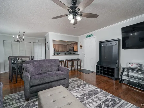 120 15th St E APT 823, Tuscaloosa, AL 35401