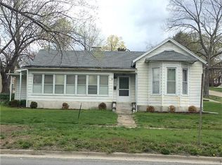 705 W Randolph St, Vandalia, IL 62471