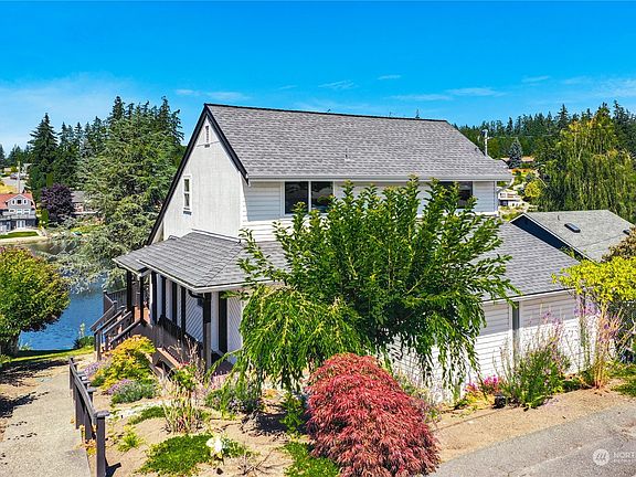 2nd image of 281 Lochwood Drive