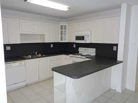 4th image of 9024 NW 45th Ct