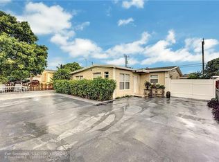 201 NE 28th Ct, Boynton Beach, FL 33435