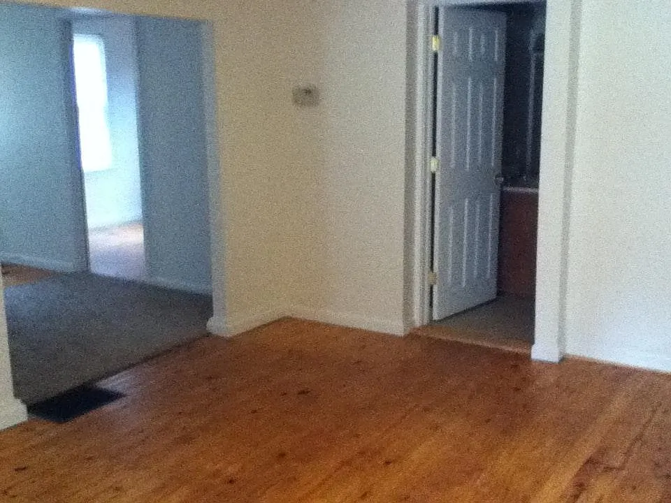 2 bed, 966 sqft, $1,425 — Photo 3