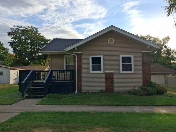 512 S Monroe St, Clinton, IL 61727