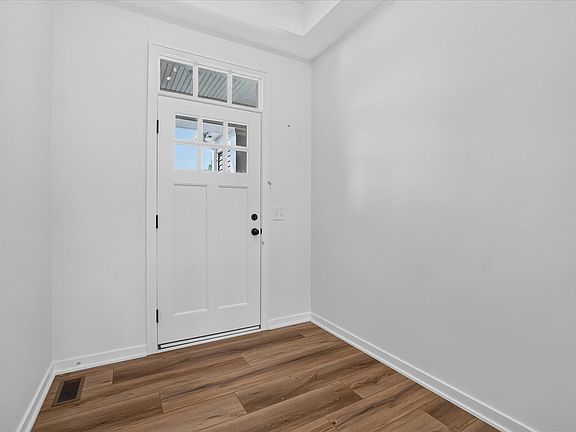 3rd image of 3704 Marabella Pl
