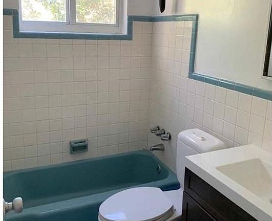 3rd image of 428 Collins Ave APT 14