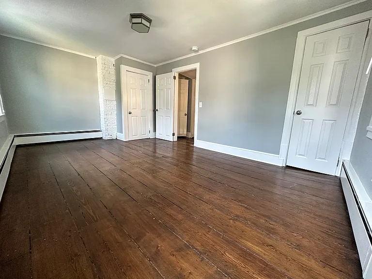 280 Davis Ave #3 — Photo 11