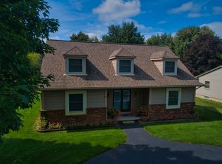 9911 Bullard Rd, Clarkston, MI 48348