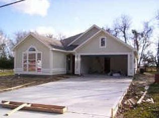 213 Sunset Heights Ave, Dayton, TX 77535