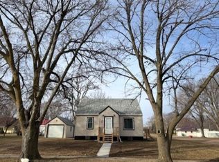 1008 Maple St, Tyndall, SD 57066