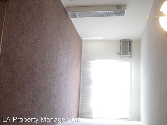 5th image of 14209 Vanowen St APT 206