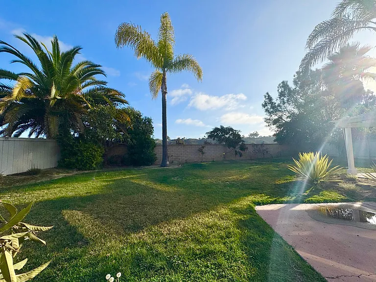 5085 Carmel Knolls Dr — Photo 28