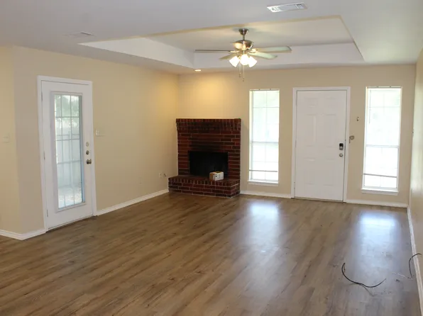 1801 Park Pl, Sherman, TX