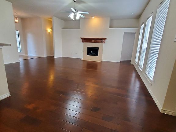 4th image of 301 Ponderosa Trl