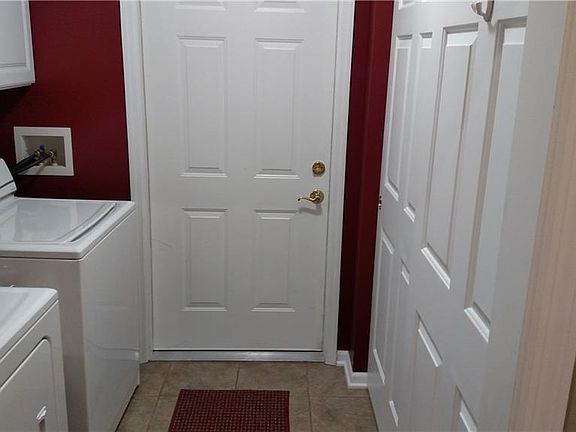 5th image of 4721 Wenham Park
