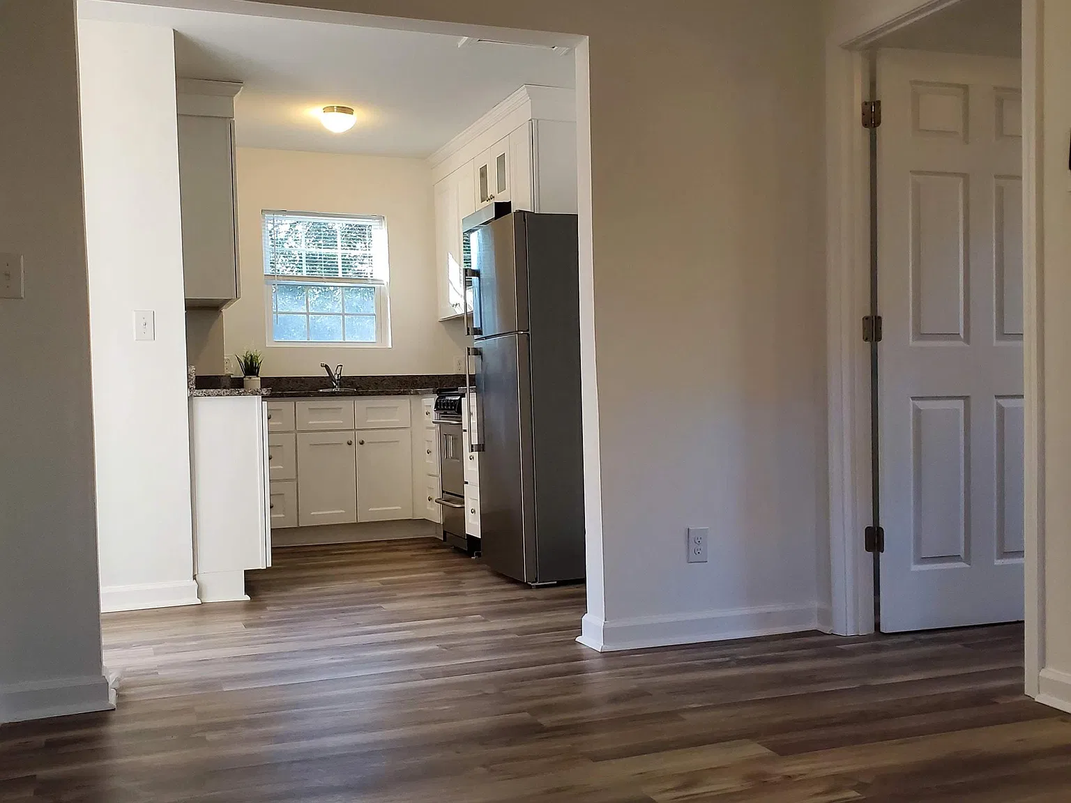 2 bed, 600 sqft, $1,250 — Photo 3