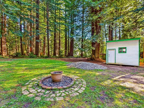 1700 Ferndale Ln, Crescent City, CA 95531