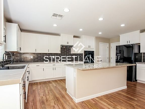 5th image of 11919 W Honeysuckle Ct