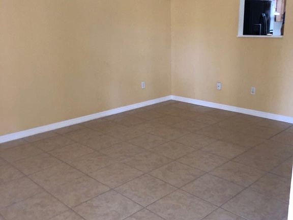 2nd image of 244 Orchard St APT 2
