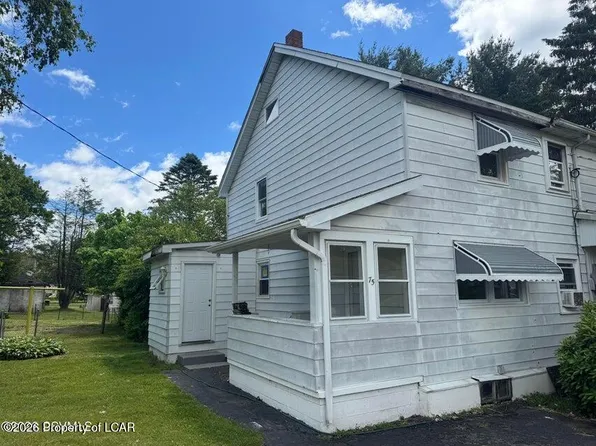 75 3rd St, Oneida, PA 18242