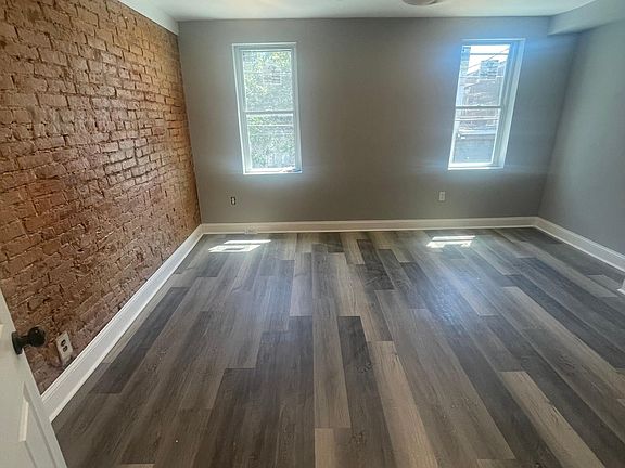 5th image of 3016 N Marshall St #2