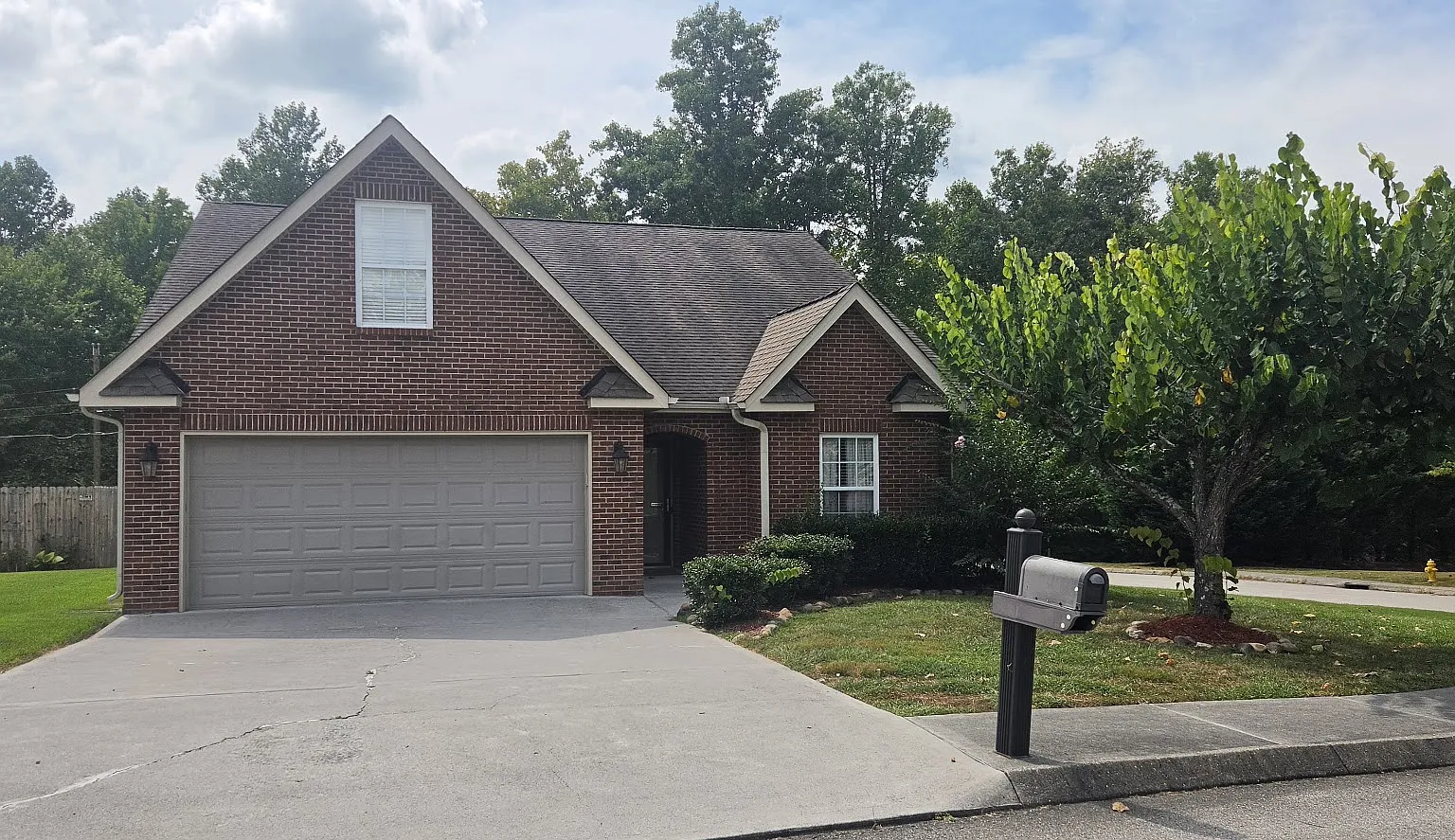 3 bed, 1546 sqft, $2,400 — Photo 1