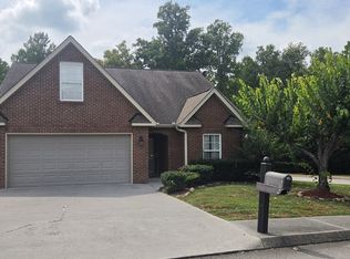10368 Iverson Ln, Knoxville, TN 37932