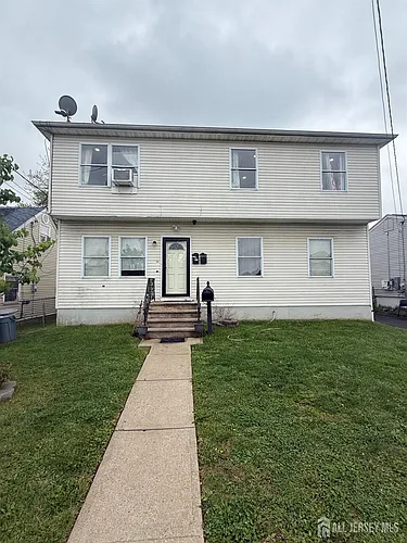 17 Spruce St #2 Photo 1