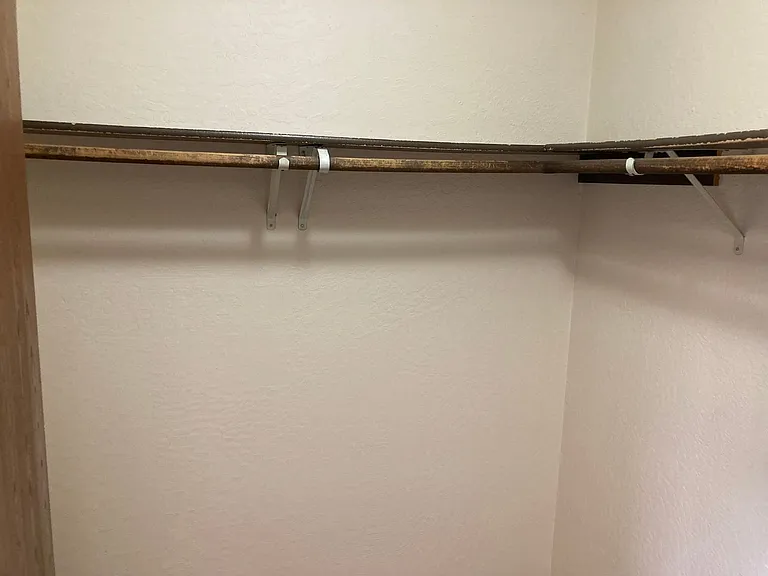 Lawton Park Apartments — Photo 21