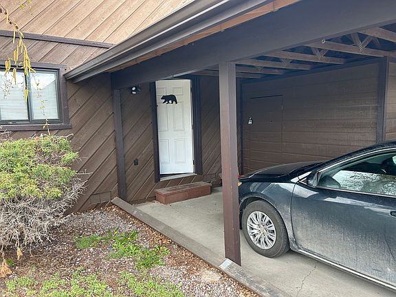2nd image of 137 Hawthorn Ave APT A