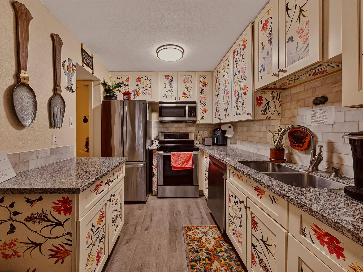 1 bed, 1.0 bath, 780 sqft, $1,275 — Photo 3