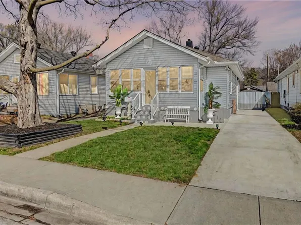 1232 E 24th Ave, Kansas City, MO 64116