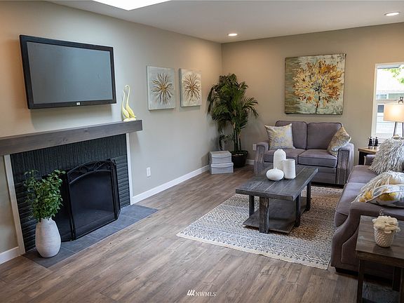 4th image of 3308 Grandview Drive NW