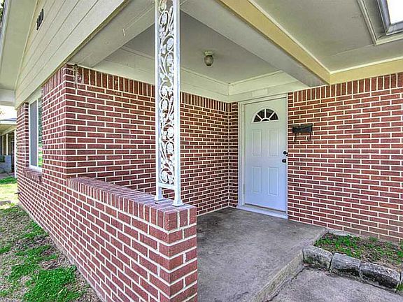 2nd image of 2820 Bolch St
