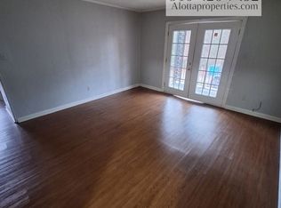 819B Ridge Rd, Fayetteville, NC 28311