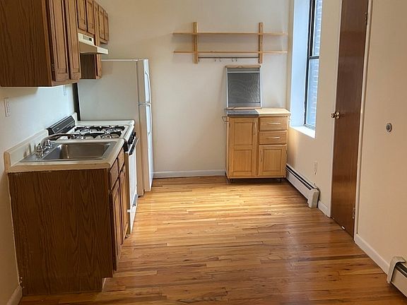 2nd image of 635 Grand Ave #11A