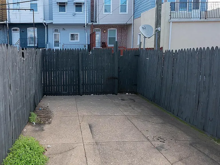 527 S Lehigh St — Photo 41