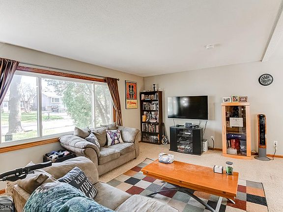 3rd image of 2344 12th Ave E