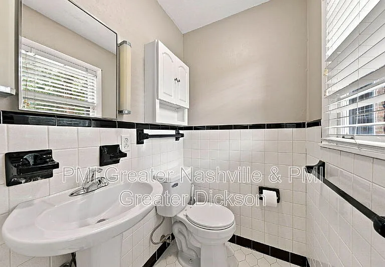 366 N Powers Blvd — Photo 25
