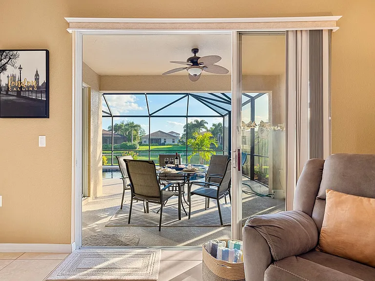 9022 Heritage Sound Dr — Photo 1