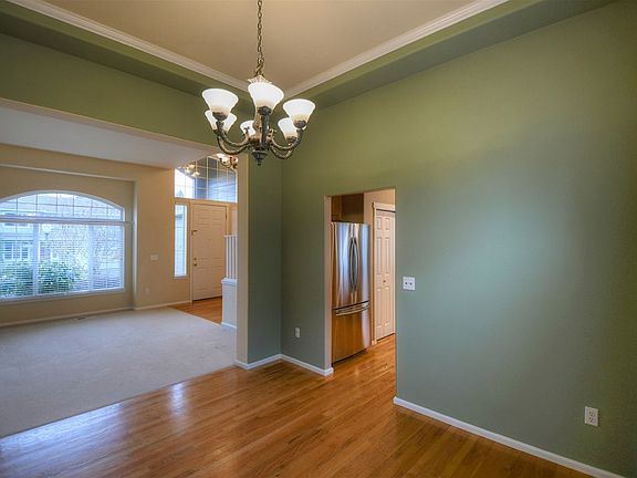 4th image of 3135 Cardinal Dr NW